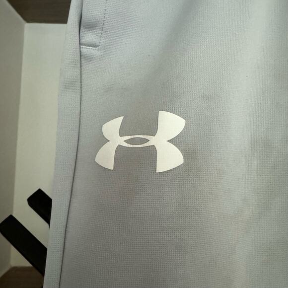 Under Armour Joggers in Grey - Picture 3 of 5